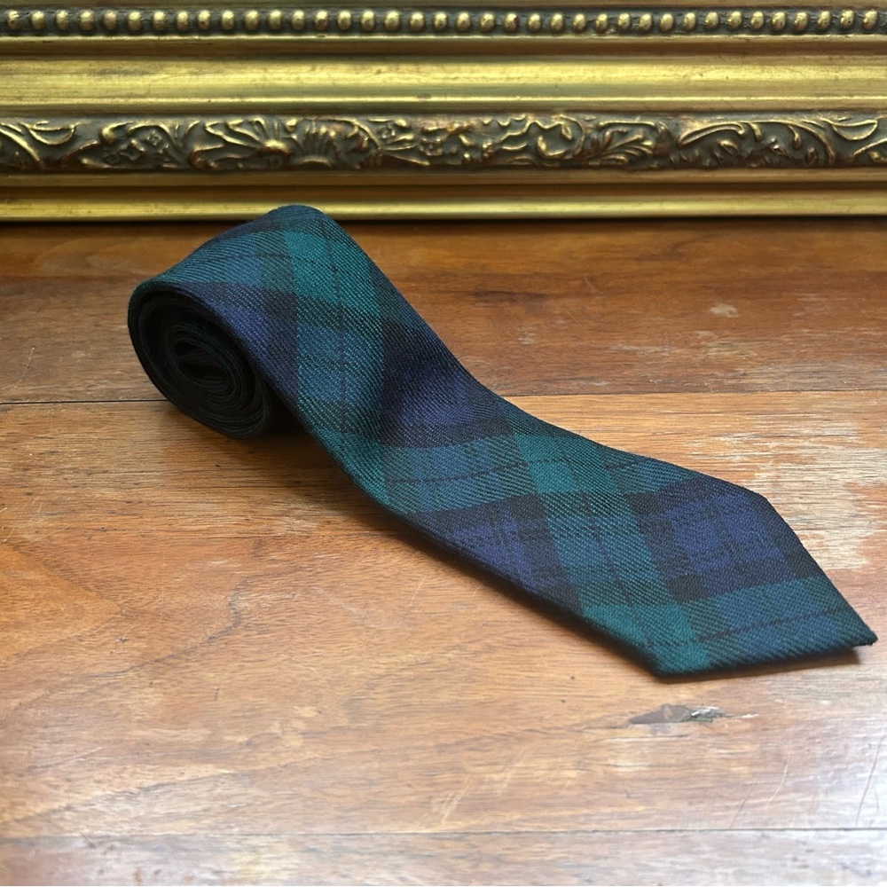 The EDINBURGH WOOLLEN MILL Mens Tie 100% Wool Green Blue Black Tartan Scotland